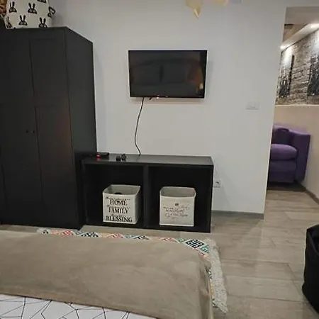 Uno Apartment